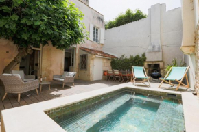 Maison decoree avec gout pour douze voyageur